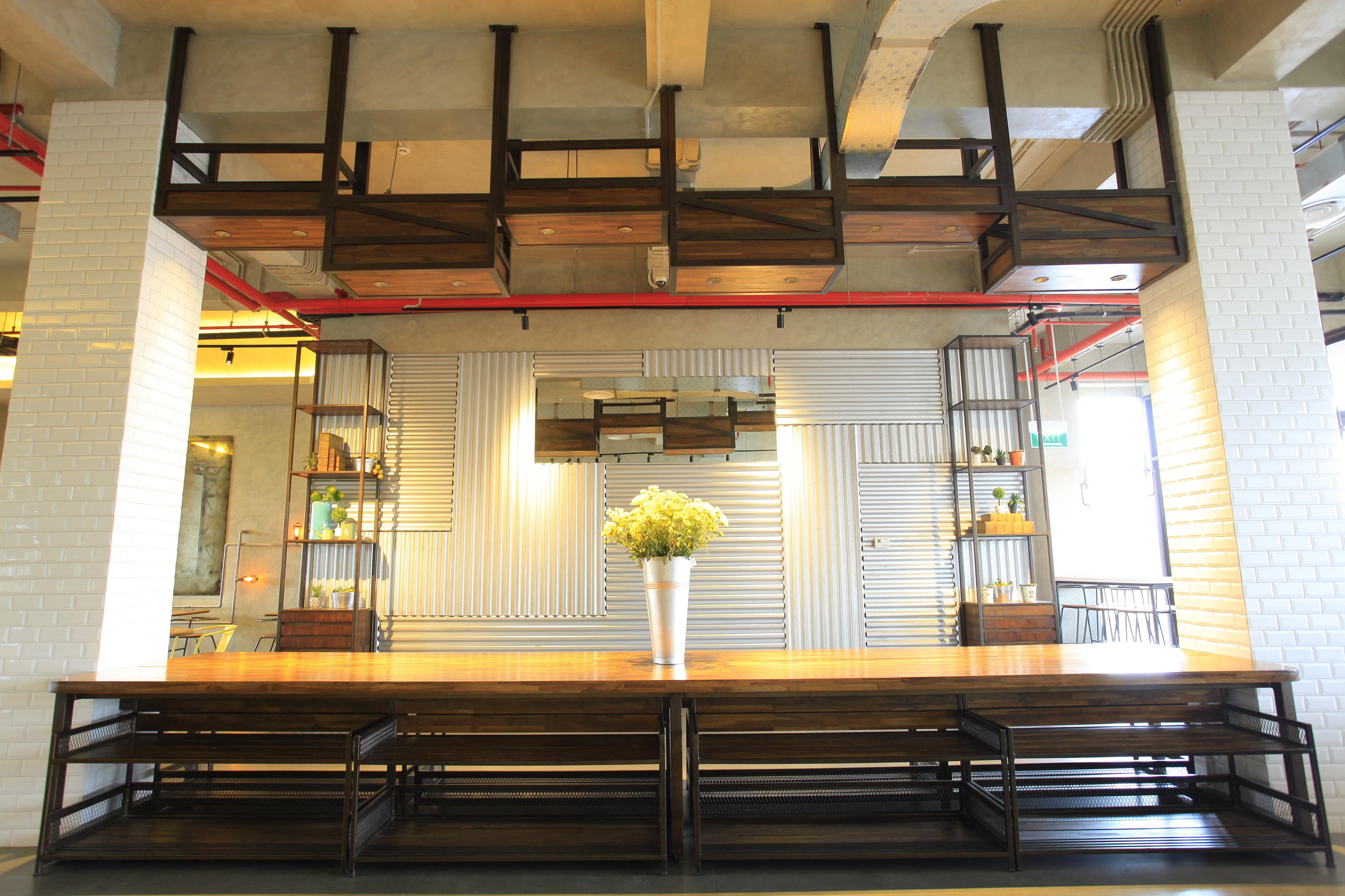 Yello Hotel Jemursari Surabaya Exterior foto